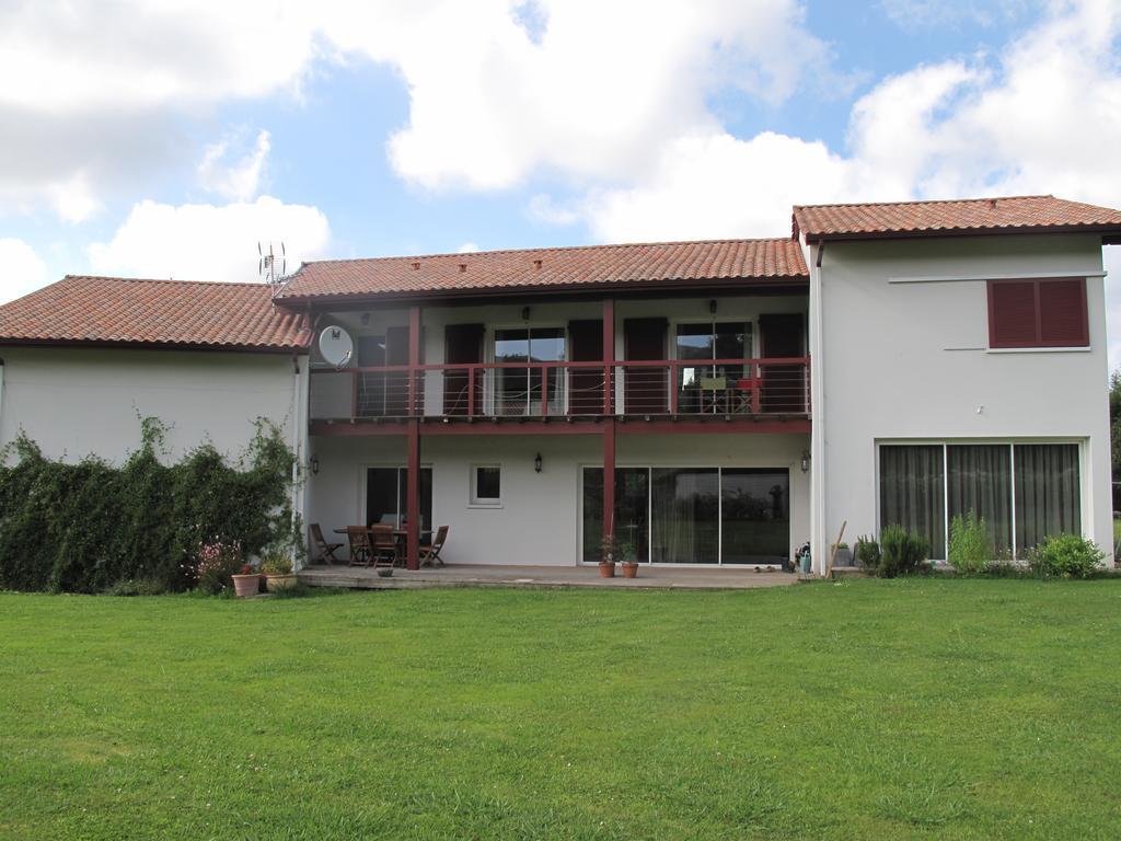 Apitoki - Chambres D'Hotes Au Pays Basque 어룬 외부 사진